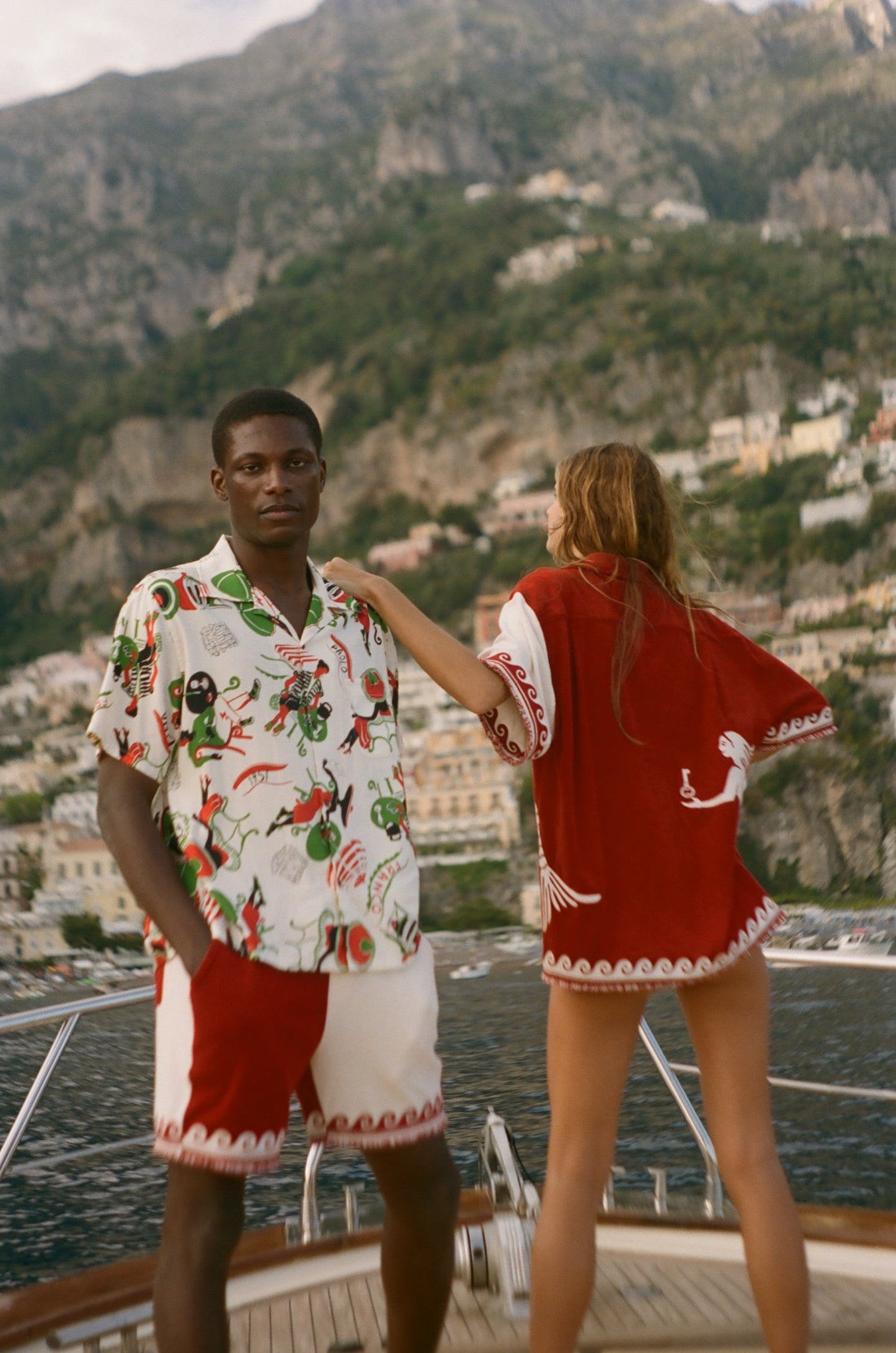 'Le Sirenuse' Late Checkout Cabana (Red)