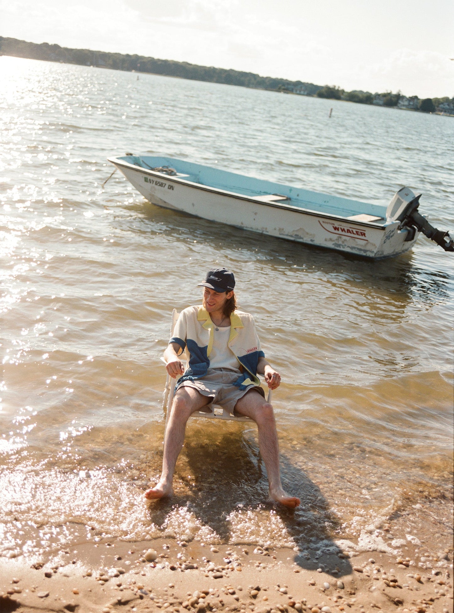 'Boston Whaler' No Nibbles Cabana