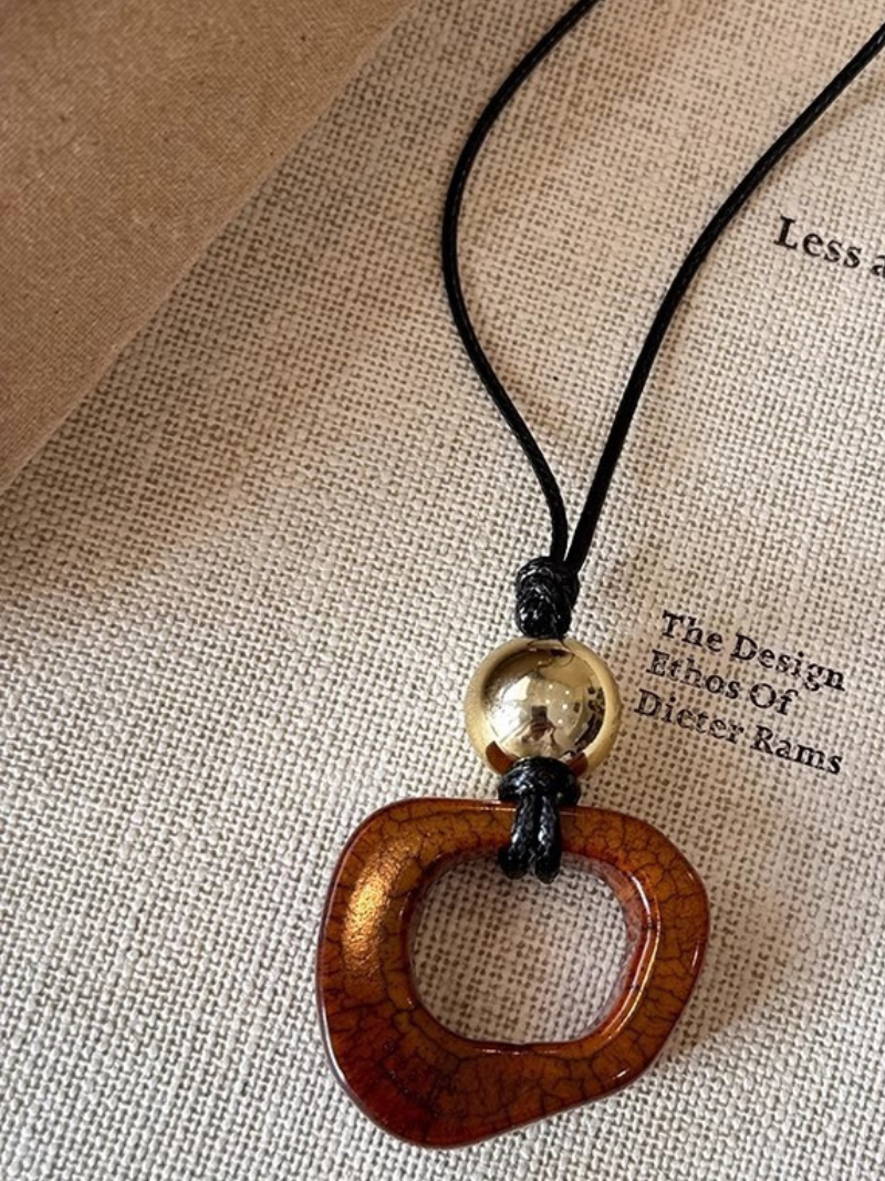 Women's Esthetics & Stylish Necklace