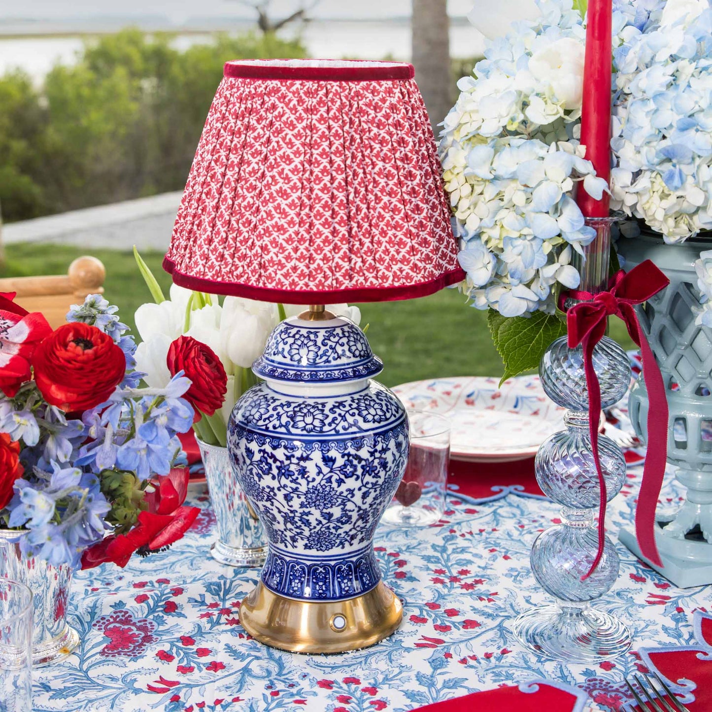 Red Lotus Lampshade (22cm)