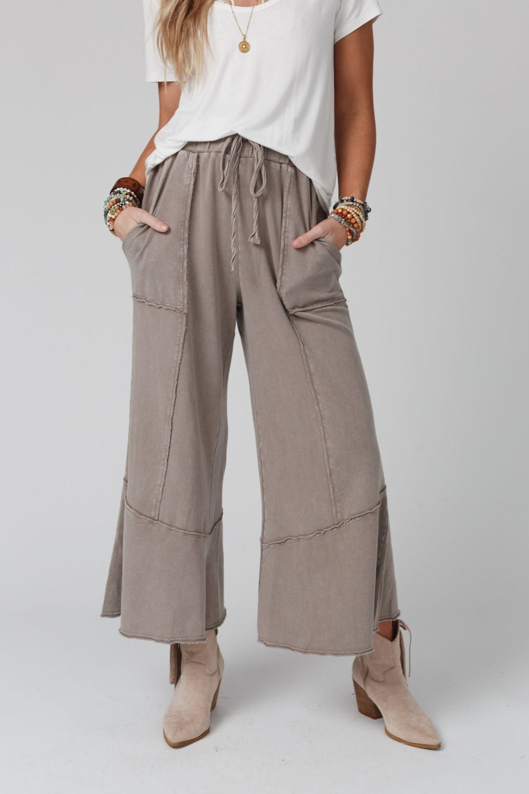 Feeling Good Wide Leg Pant - Taupe
