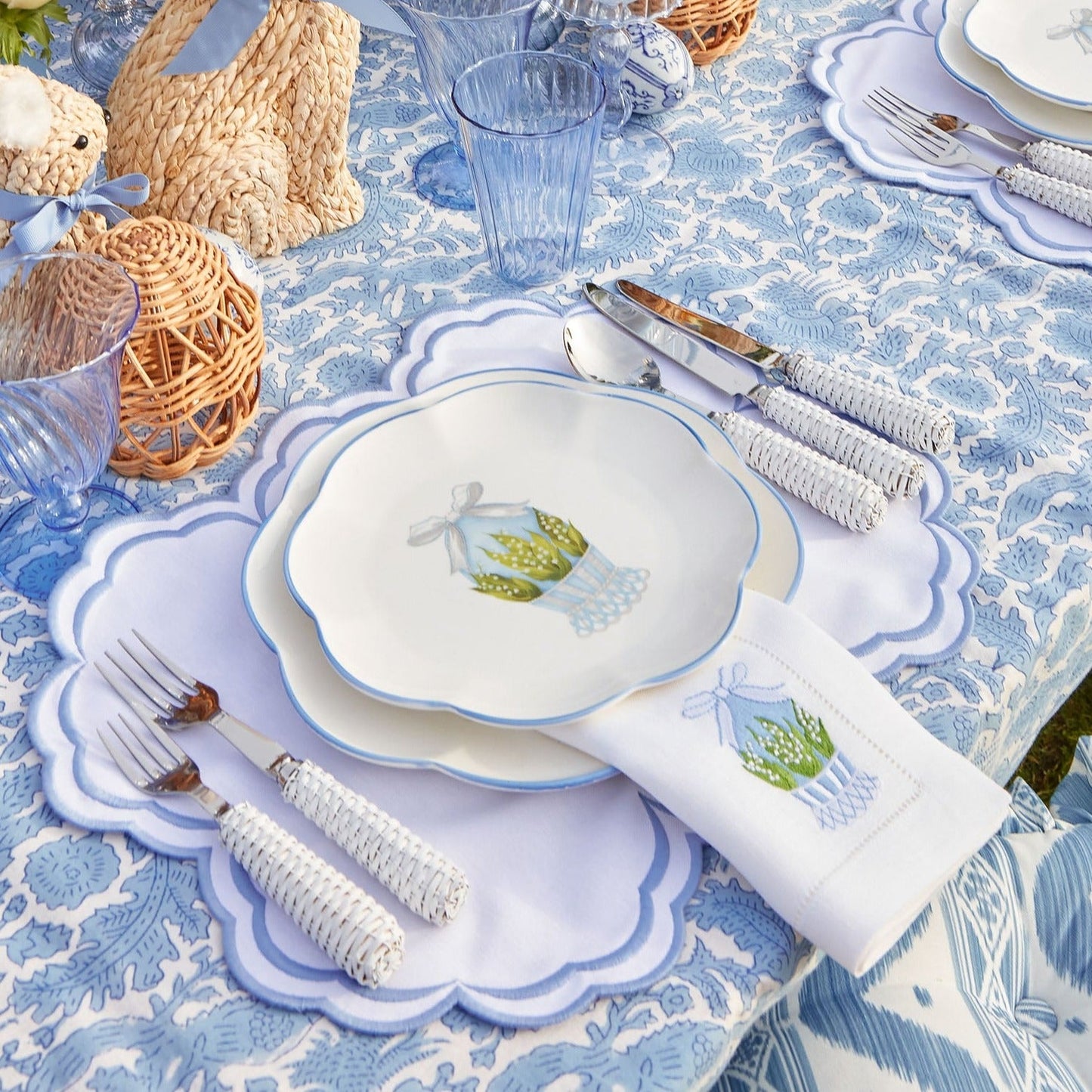 White Serena Placemats (Set of 4)