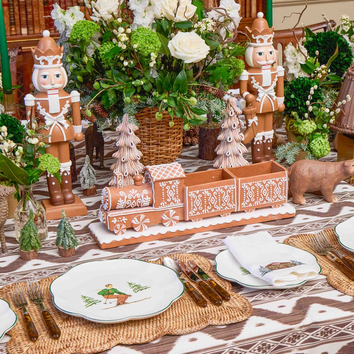 Rectangular Scalloped Rattan Placemats (Set of 4)