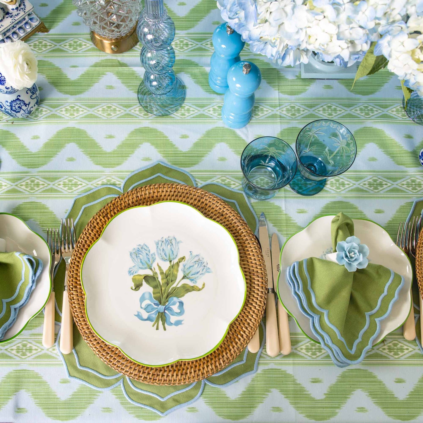 Green Fleur Napkins (Set of 4)