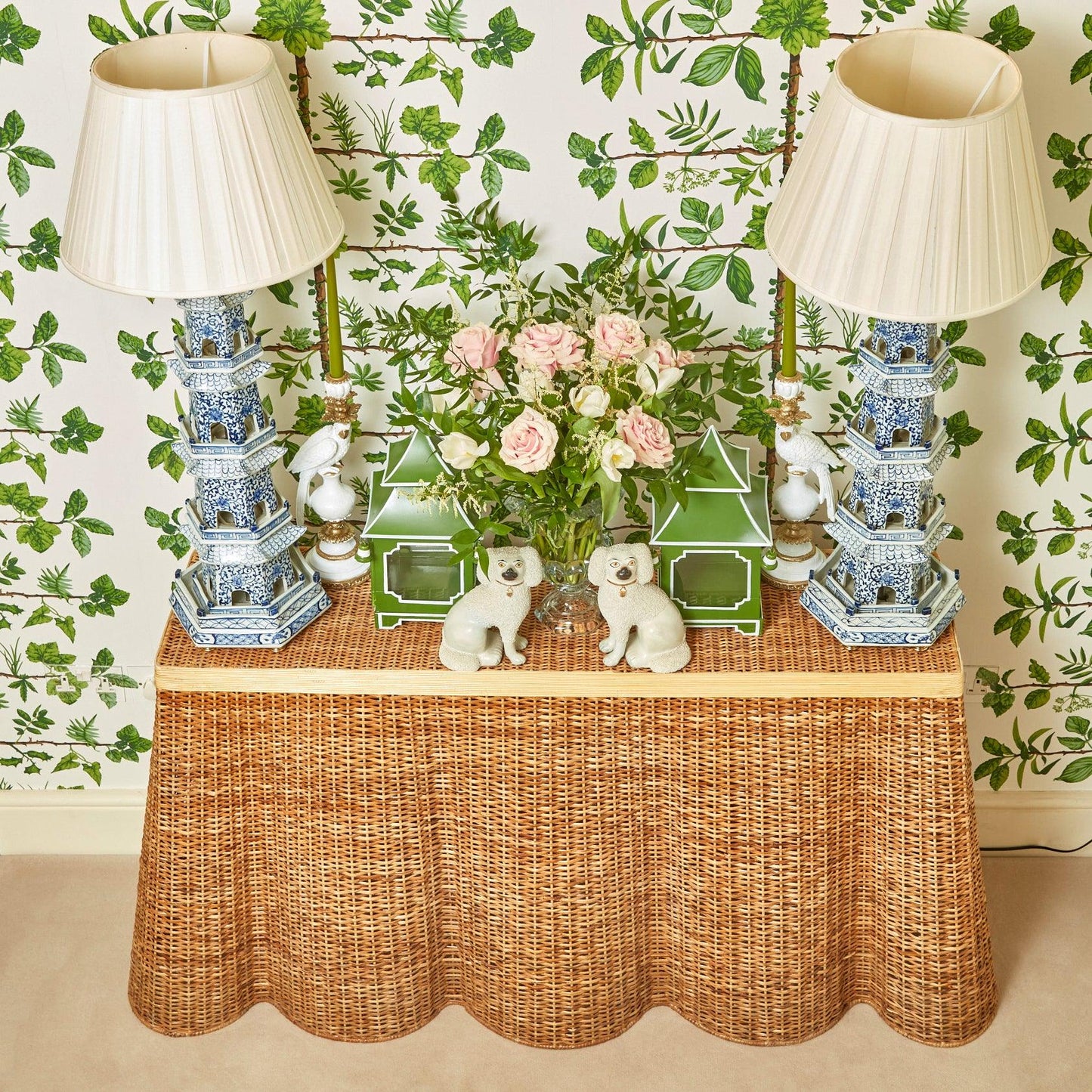 Chinoiserie Pagoda Lamp