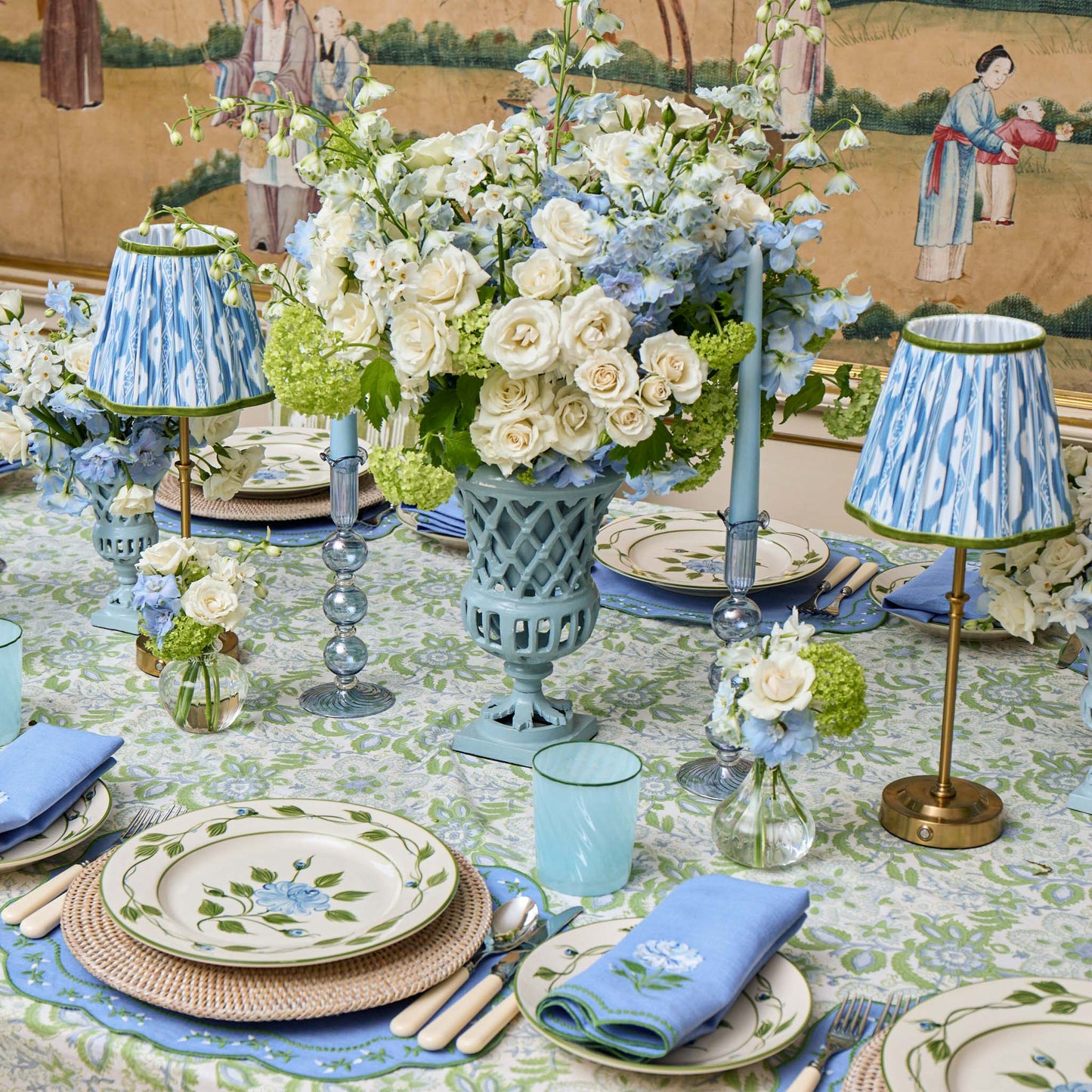 Blue Rose Bud Starter Plates (Set of 4)