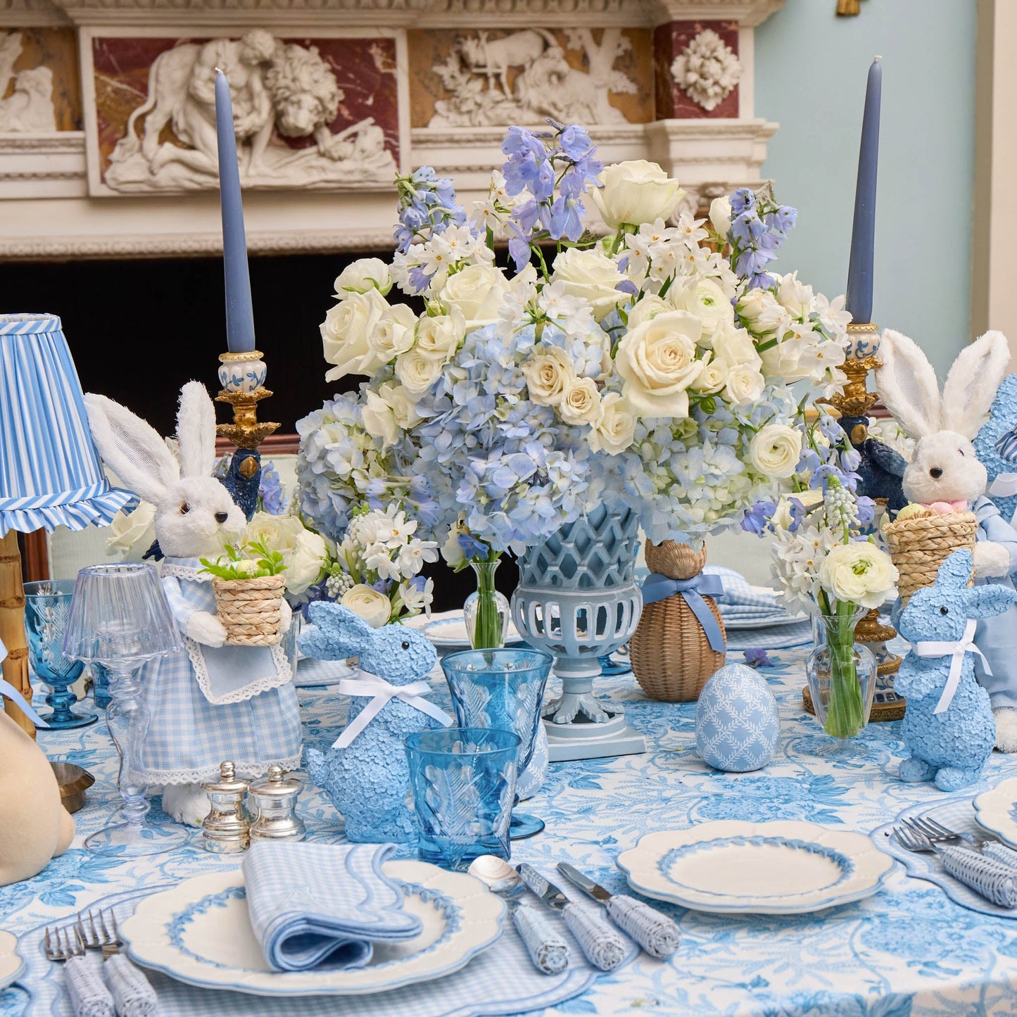 Small Adelaide Soft Blue Scalloped Lattice Urn Vase