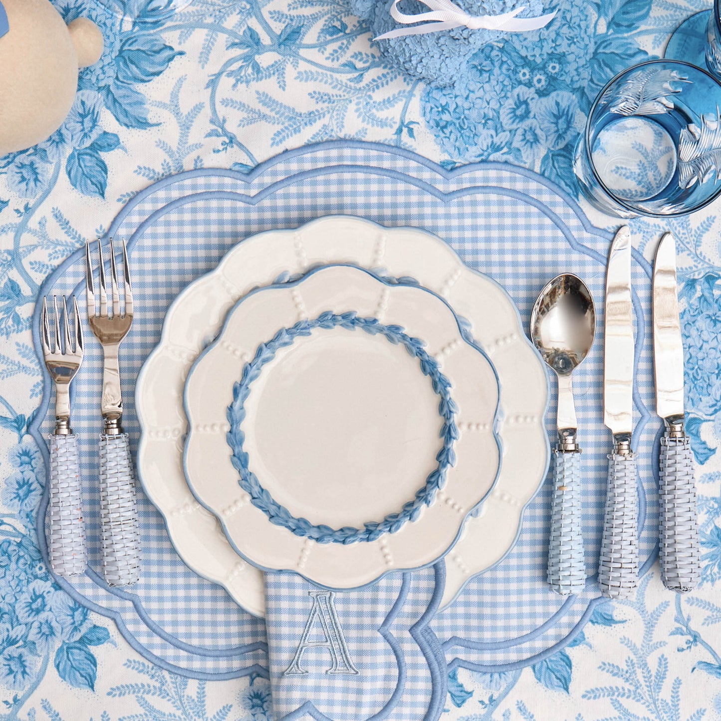 Blue Laurel Dinner & Starter Plates (Set of 8)