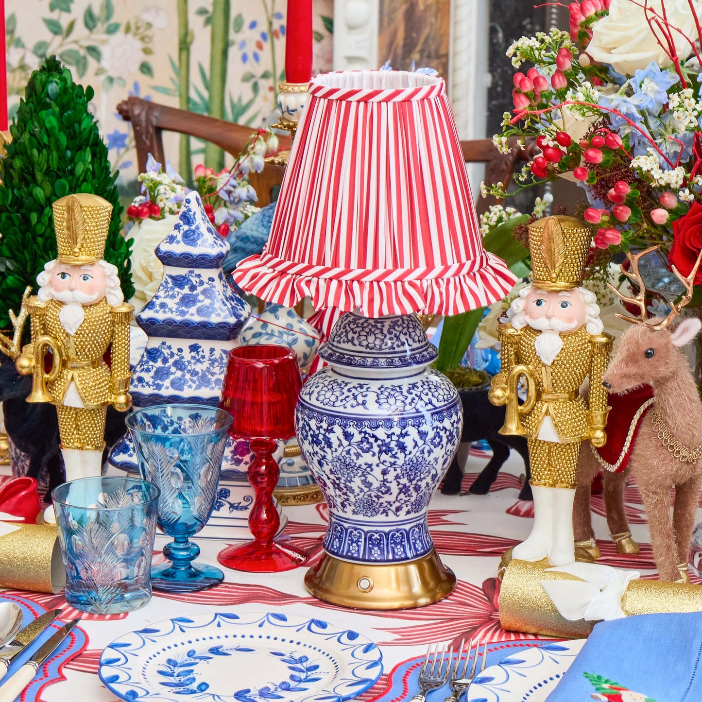 Chinoiserie Rechargeable Lamp