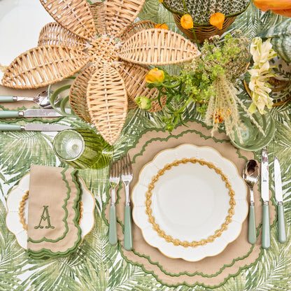 Putty Laurel Starter Plates (Set of 4)