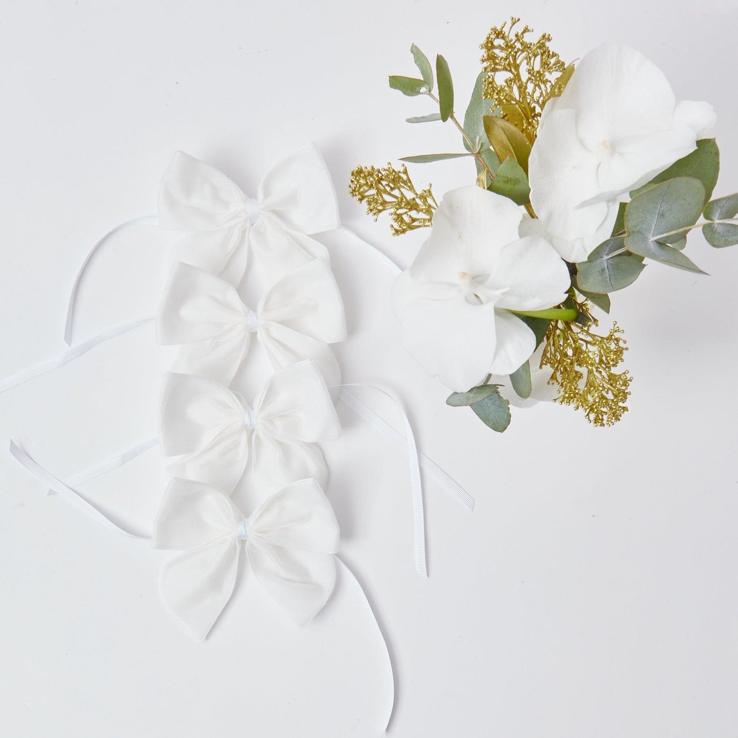 Snow White Velvet Napkin Bows (Set of 4)