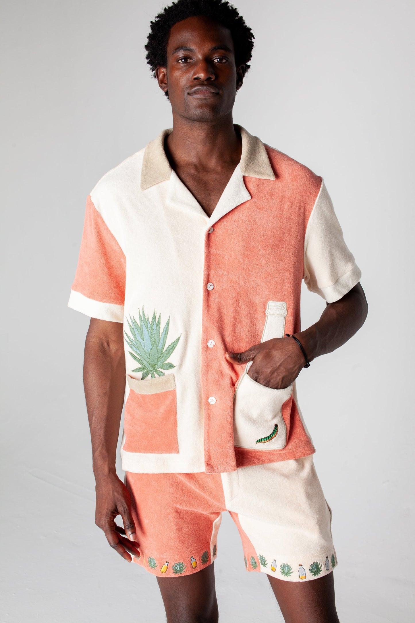 Customizable '¡Gusanito!' Cabana