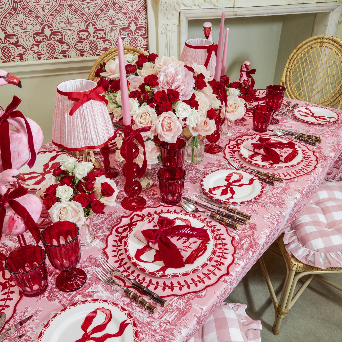 Pink & Red Bow Laurel Placemats (Set of 4)
